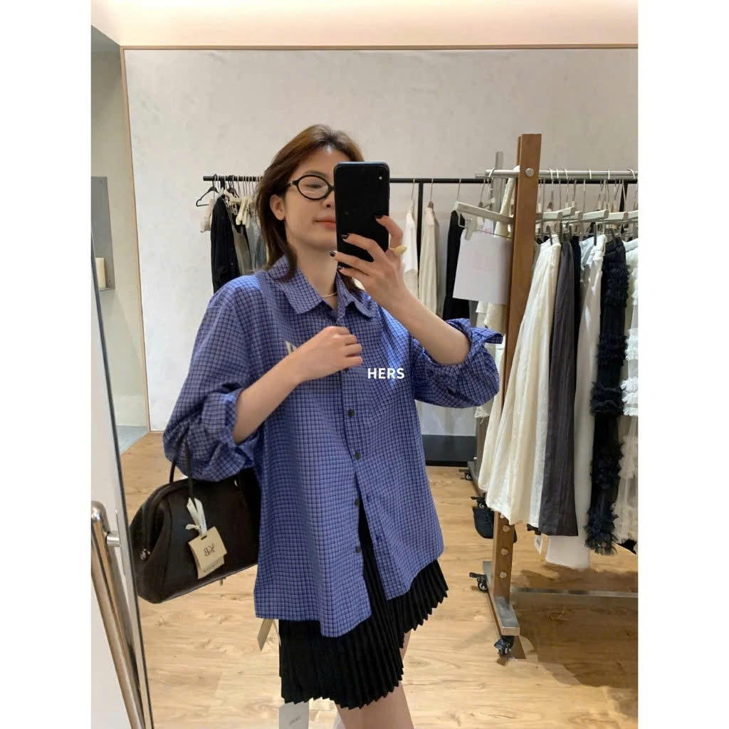【Hers】Áo sơ mi kẻ caro thêu đơn giản thường ngày mang phong cách trẻ trung và năng động 10080